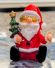 2Stück Weihnachtsmann Figur 6cm Sitzend Cool "Gefällt Mir"